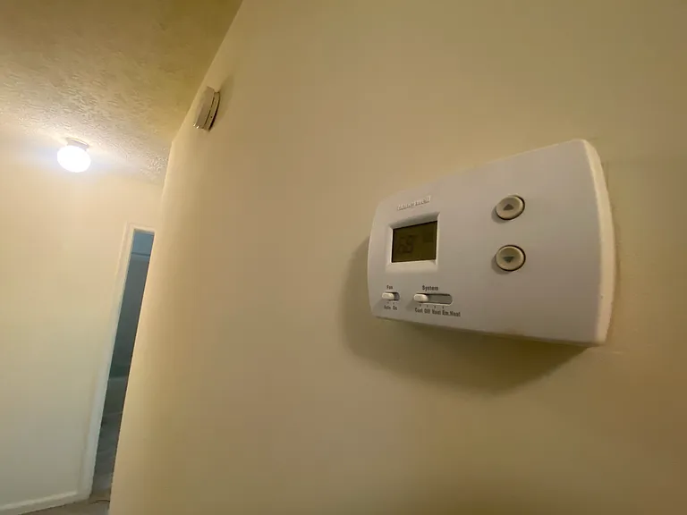 Beechwood Apartments — Photo 32