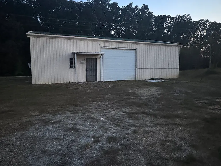 8 County Road 408 — Photo 2