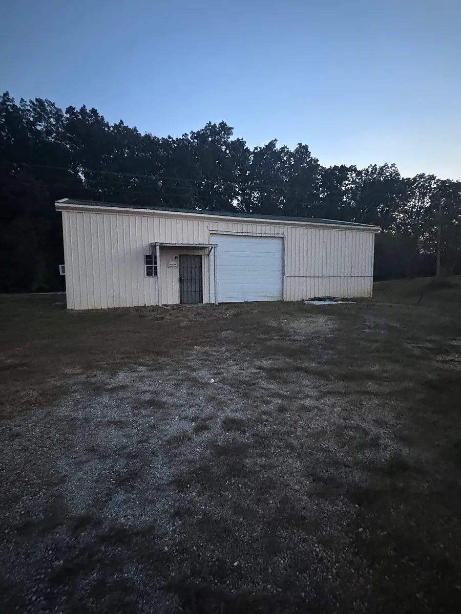 Building Photo - 8 County Road 408