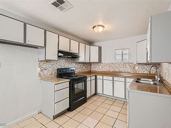 5th image of 1116 Hassell Ave