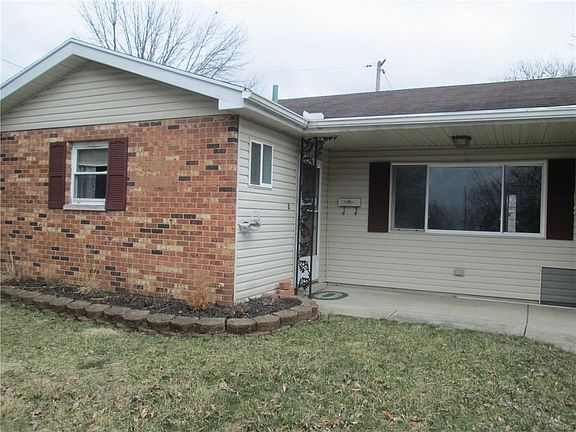 2nd image of 1003 Corona Cir