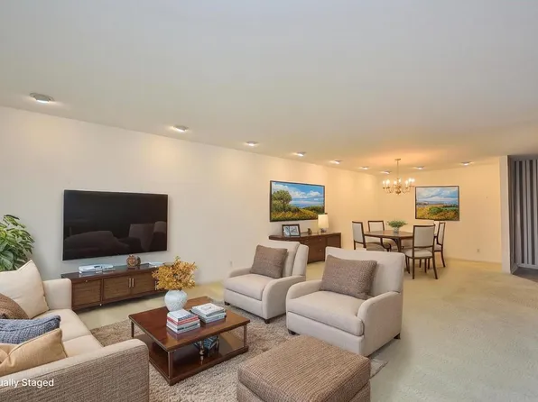 13335 Watertown Plank ROAD #307, Elm Grove, WI 53122