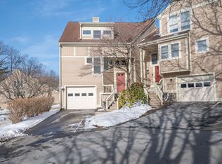 12 Silversmith Dr, Danbury, CT 06811