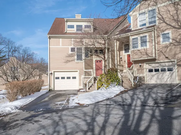 12 Silversmith Drive, Danbury, CT 06811