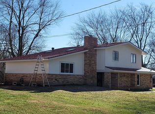 10215 Eve Dr, Louisville, KY 40272