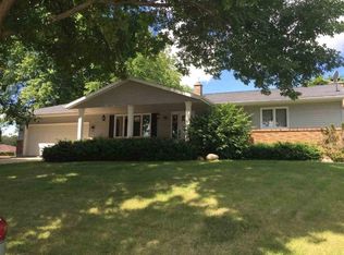 2639 Hillcrest Ct, Monroe, WI 53566