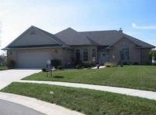 16711 Garnet Ridge Ct, Fort Wayne, IN 46845