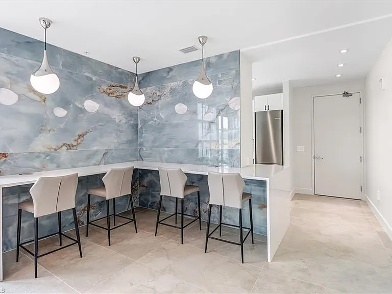 3000 Oasis Grand Blvd #606 — Photo 38