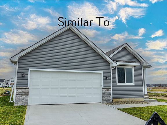 2nd image of 614 NE Meadow Landing Dr