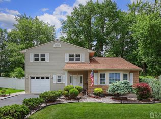 10 Gramercy Rd, Old Bridge, NJ 08857