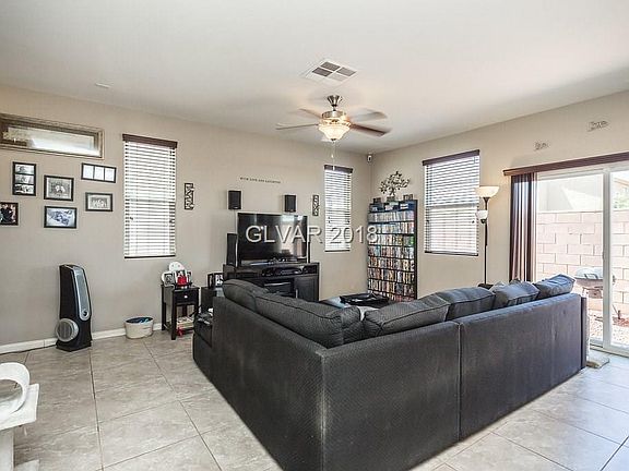3rd image of 5679 Foxglove Field St