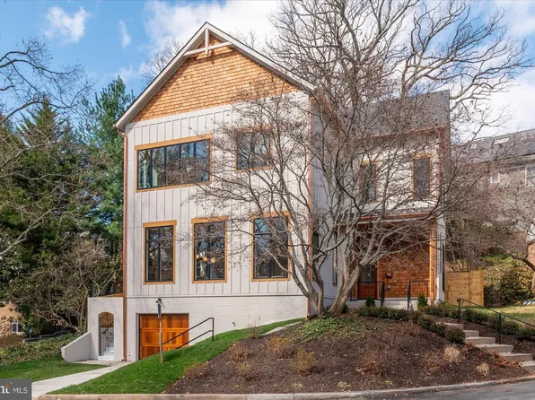 5011 Fulton St NW, Washington, DC 20016