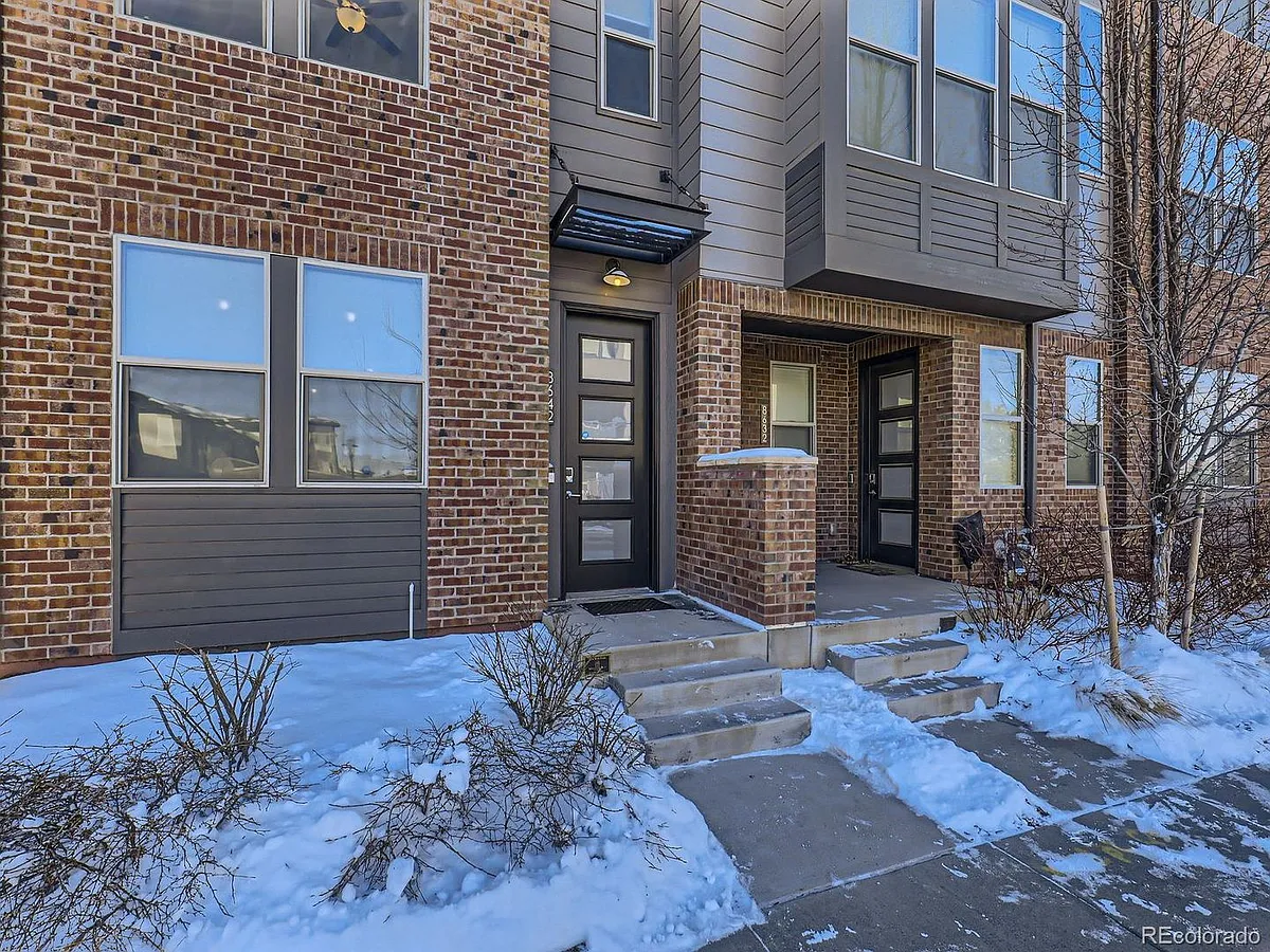 Building Photo - 8642 E 47th Ave