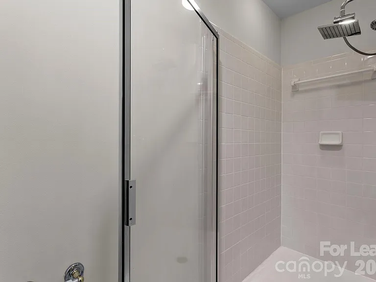 1192 Hampton Gardens Ln — Photo 23