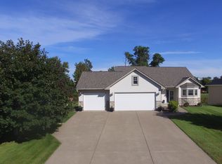 2541 223rd Ln NW, Oak Grove, MN 55011