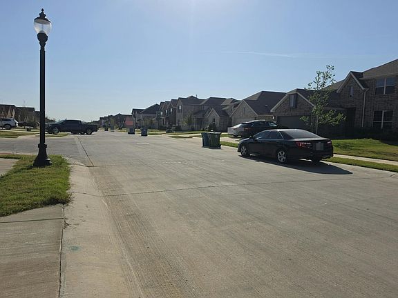 4th image of 13037 Mizell Ln