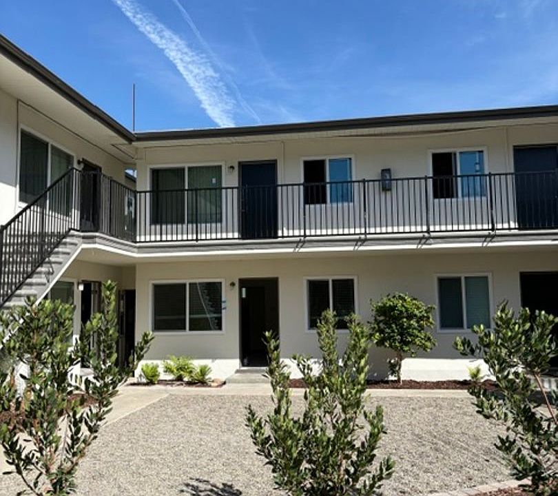 2nd image of 804 Boysen Ave #4