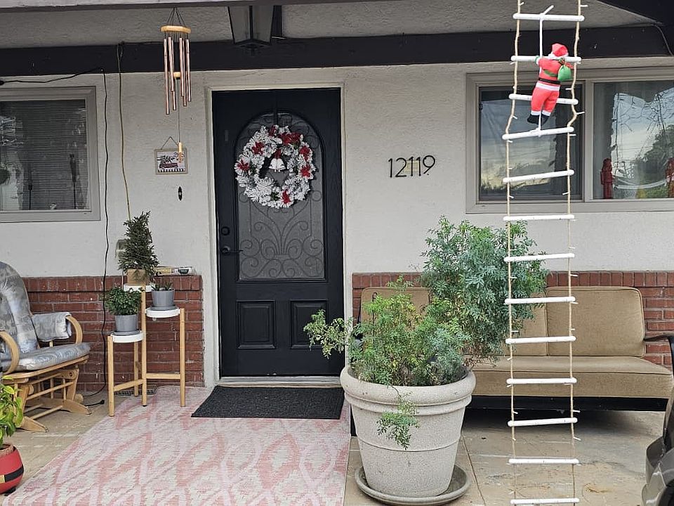 1st image of 12119 Laurel Ave
