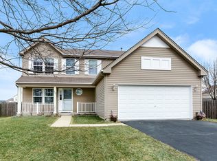 521 Treasure Dr, Oswego, IL 60543