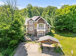 625 James St, Gravenhurst, ON P1P 1P4