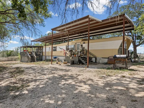 336 Boulder Ln, Dale, TX 78616
