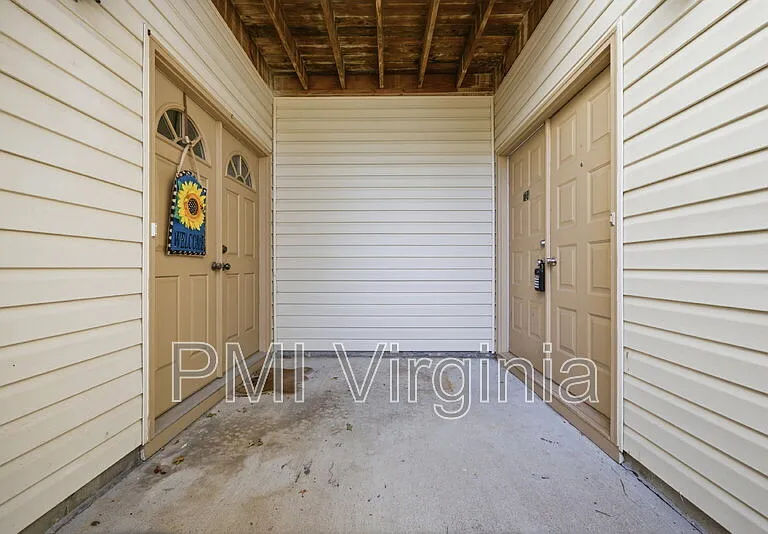 724 Harbor Springs Trl — Photo 26
