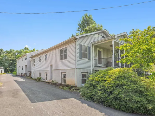 1411 Chesapeake St, Charlottesville, VA 22902