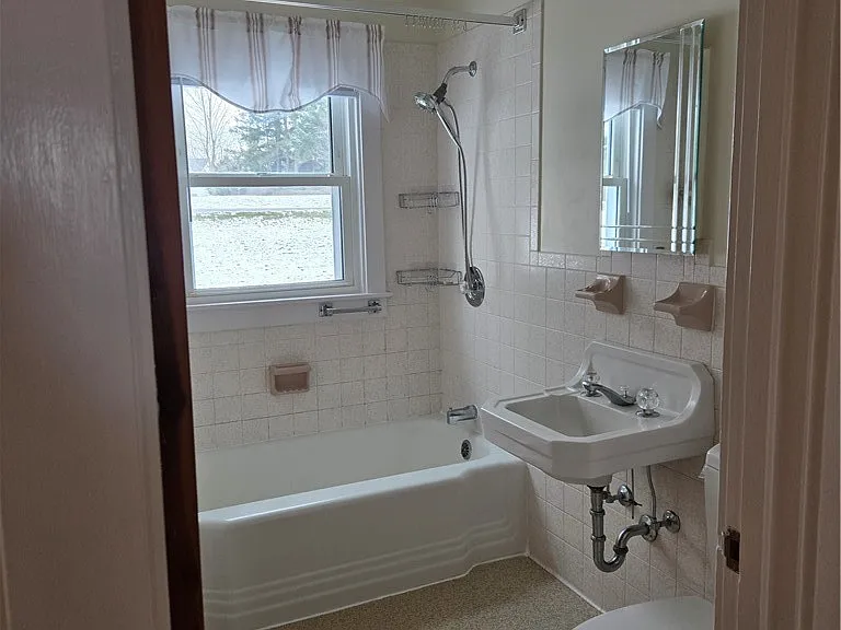 3744 Fisher Rd — Photo 10