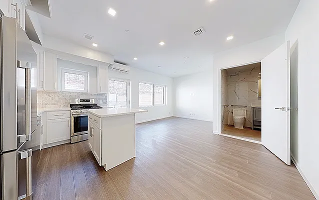 Rented by (Legacy) Tri Hill Realty Group LLC | media 2