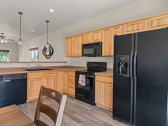 5th image of 4153 Surfwood Ln Unit 195