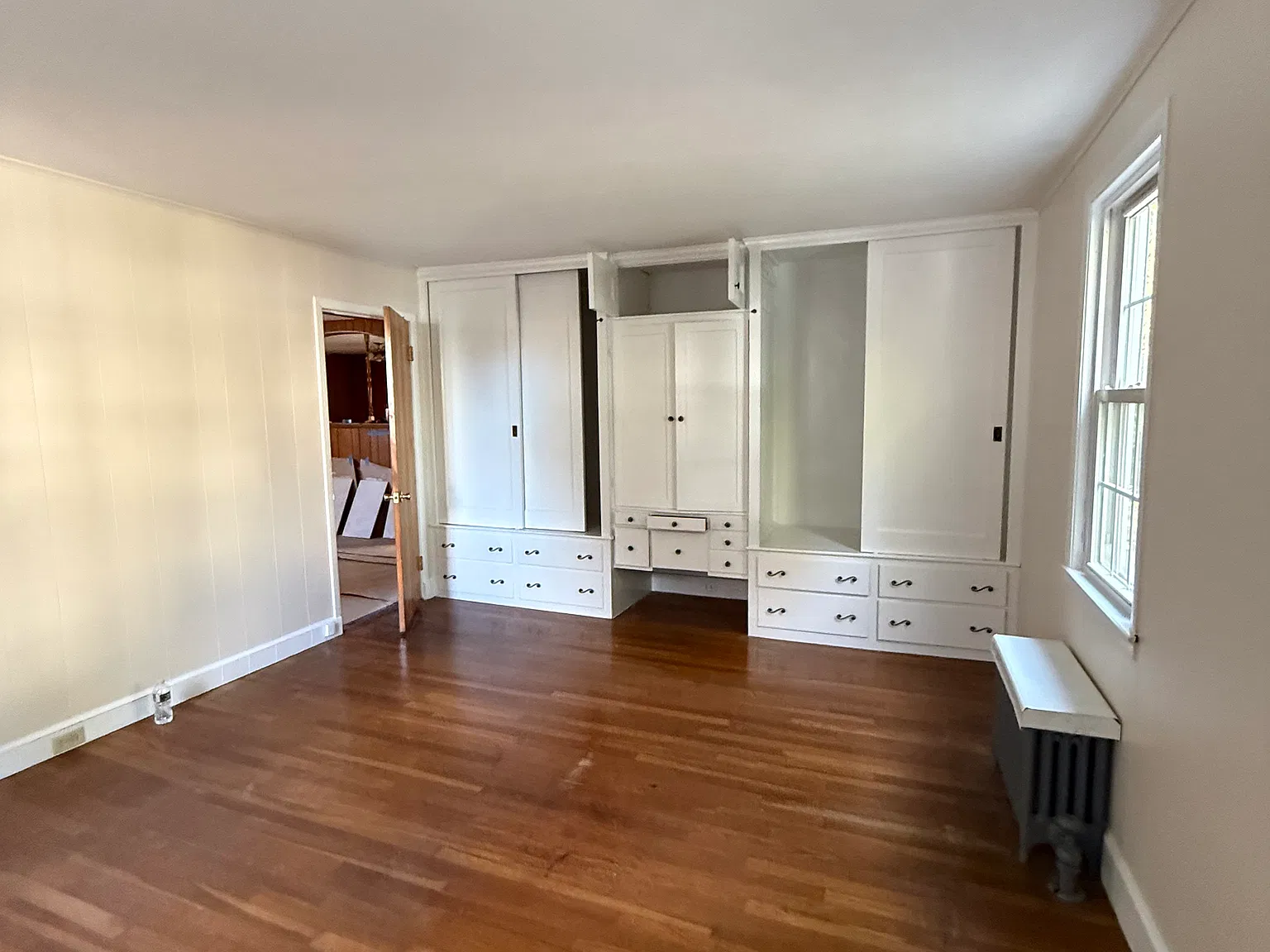 4 bed, 1842 sqft, $2,400 — Photo 3