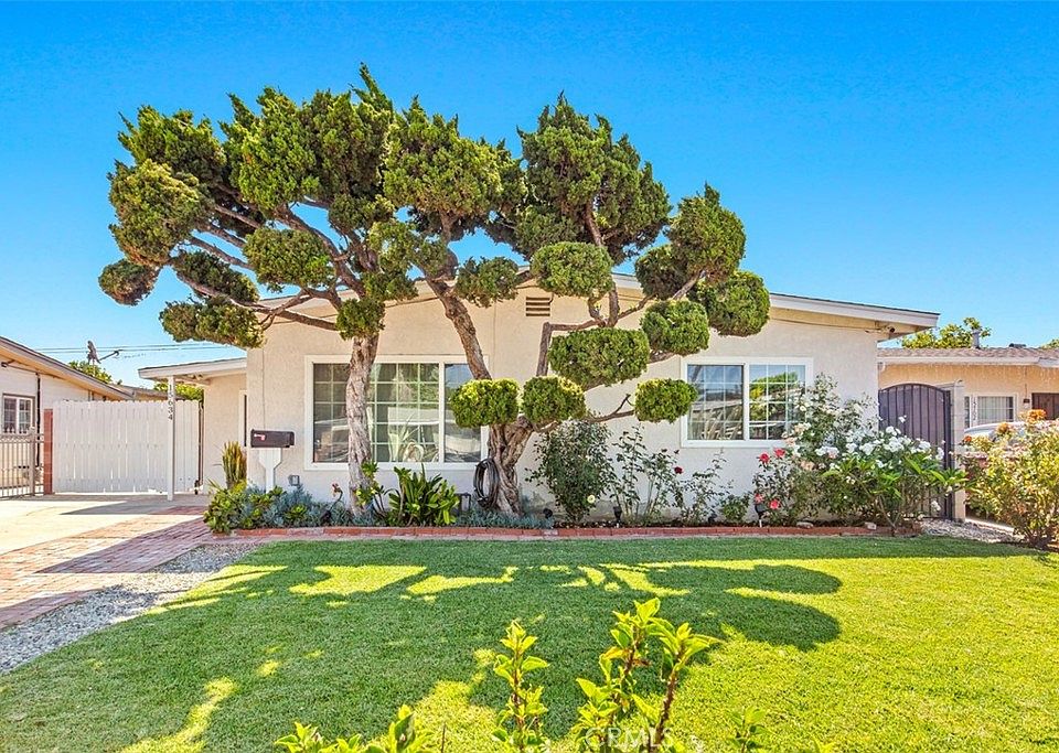 1st image of 15634 Madris Ave