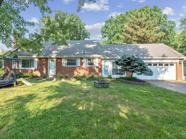 4138 McLean Dr, Cincinnati, OH 45255