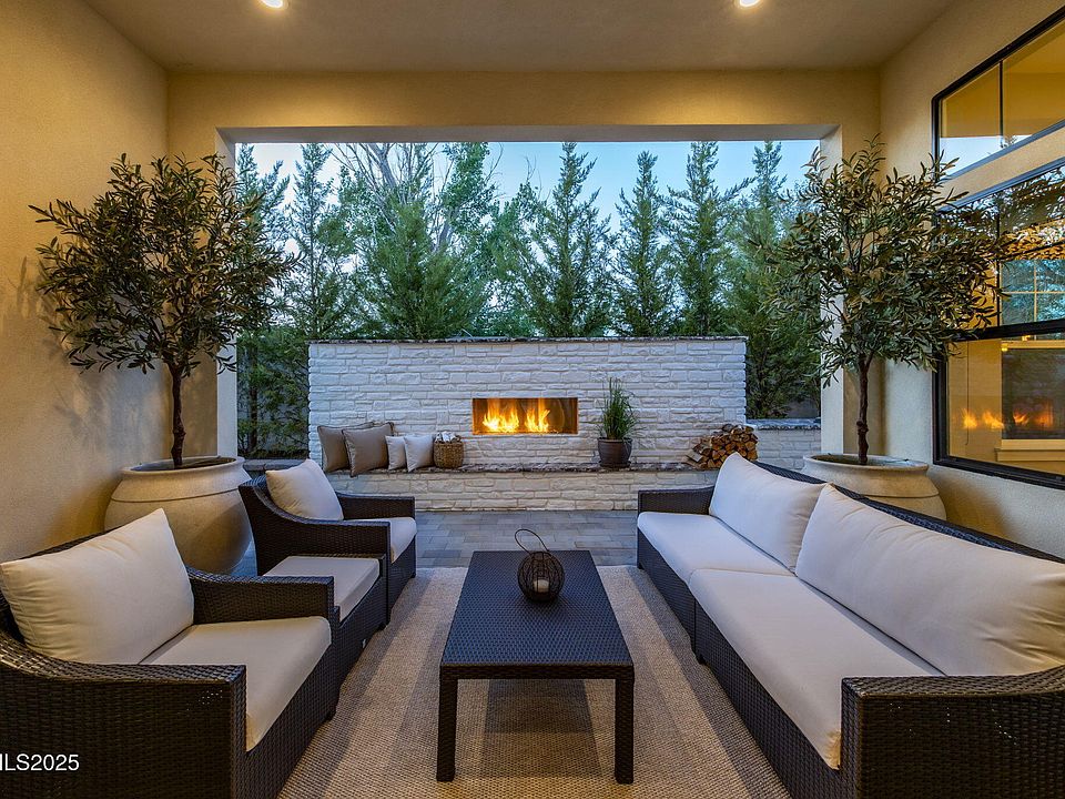 1st image of 709 W Pleasant Oak Trl