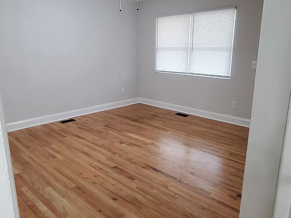 4th image of 4615 Bluff Rd
