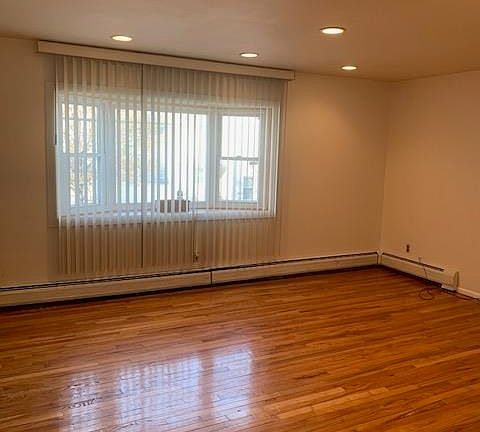 4th image of 419 3rd St