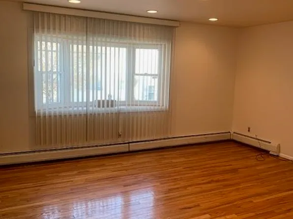 419 3rd Street image 4 of 19