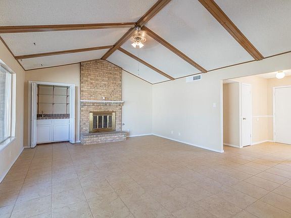 4th image of 3124 Sea Breeze Dr