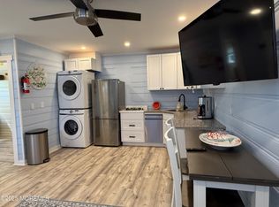 124 Inskip Ave, Ocean Grove, NJ 07756