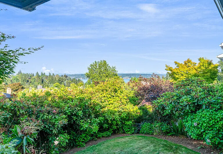 5051 Harold Pl NE — Photo 20