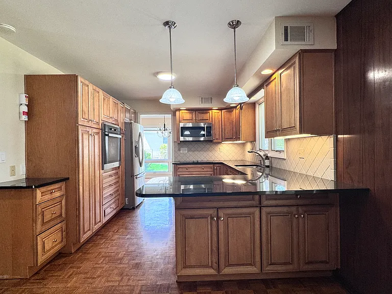 6026 Clubhouse Ln — Photo 12