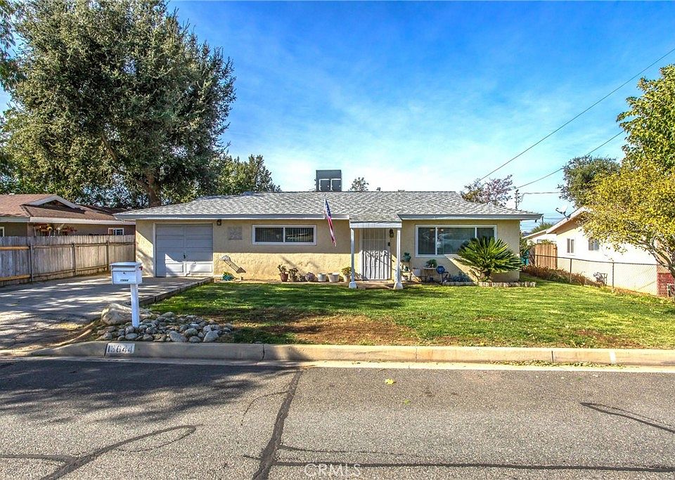 1st image of 13644 Douglas St
