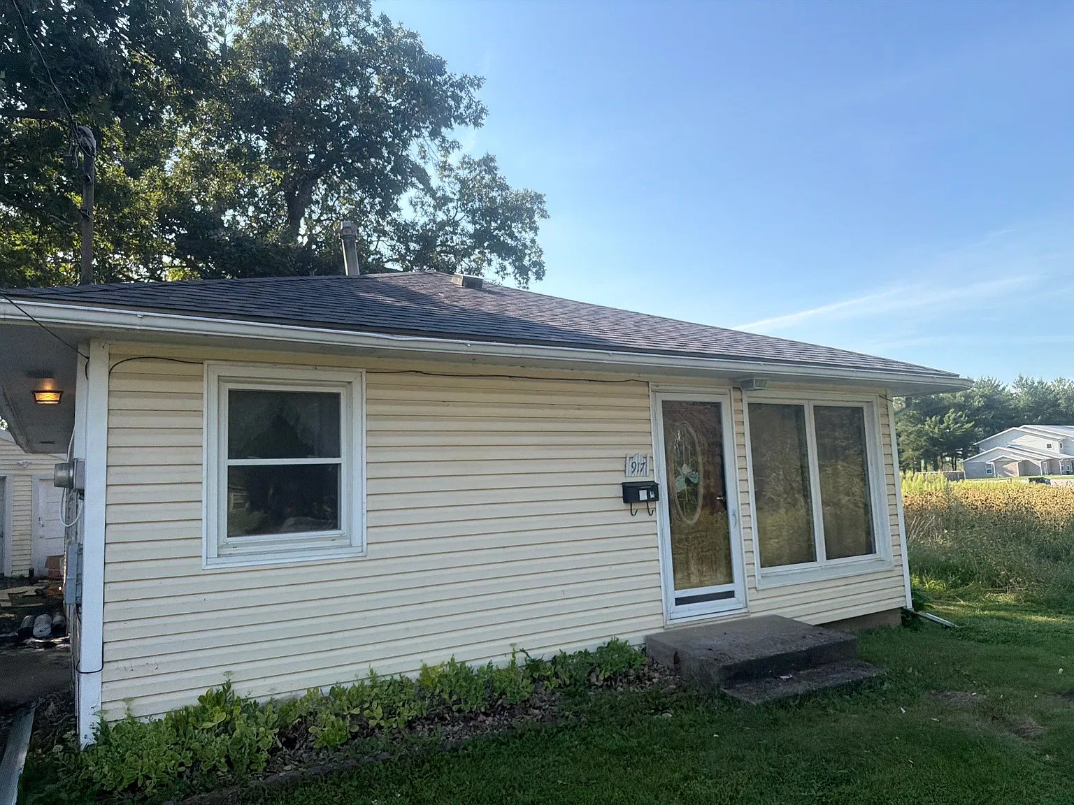 2 bed, 832 sqft, $940 — Photo 1