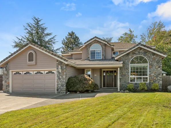 105 Amanda Ct, Central Pt, OR 97502