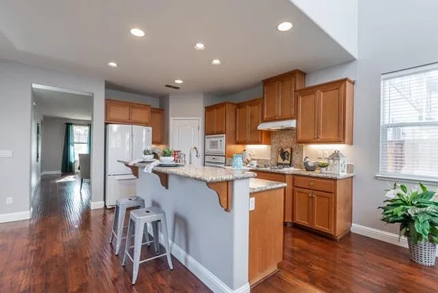 135 W Verano Ct — Photo 5