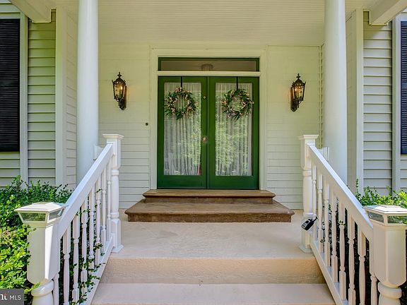 2nd image of 7417 Lost Creek Ct
