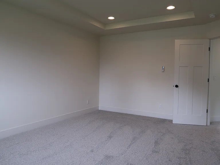 Seven Oaks Luxury Duplexes — Photo 91