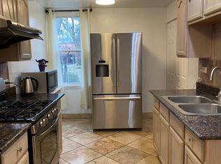 1312 W Westgate Ter, Chicago, IL 60607