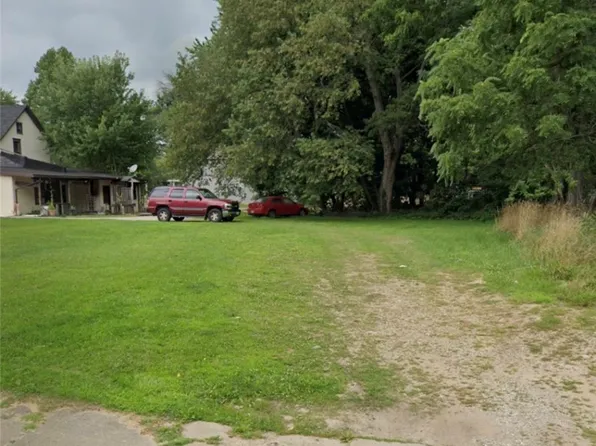 13 E York St, Akron, OH 44310