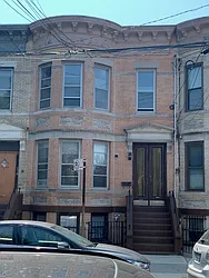 60-46 Catalpa Avenue  image 1 of 24
